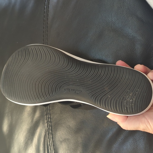 Clarks Sandals - Picture 4 of 7